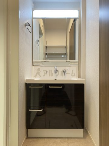 ラリュールの独立洗面台