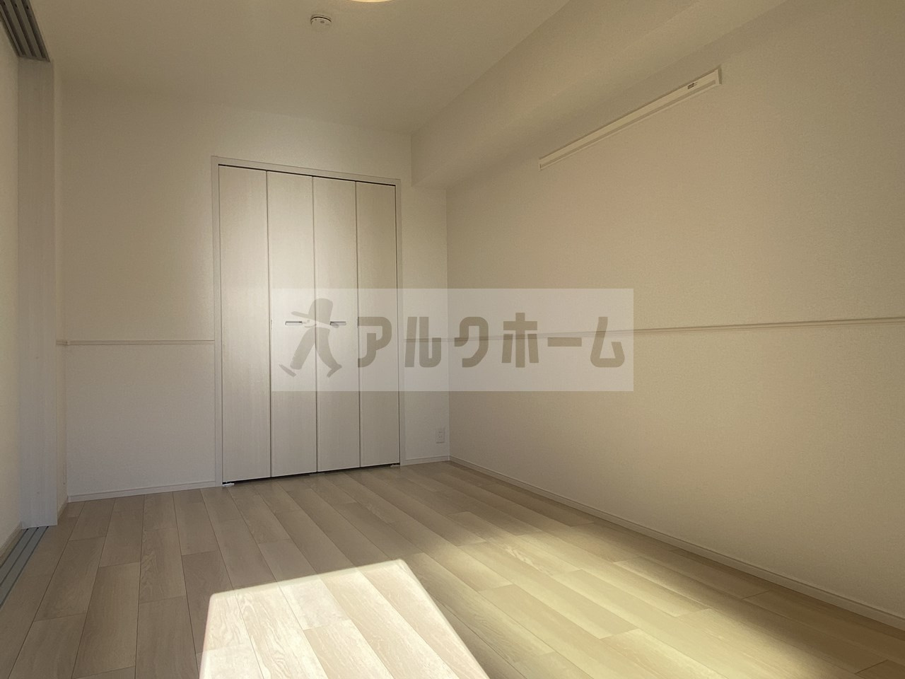 ラリュールの洋室