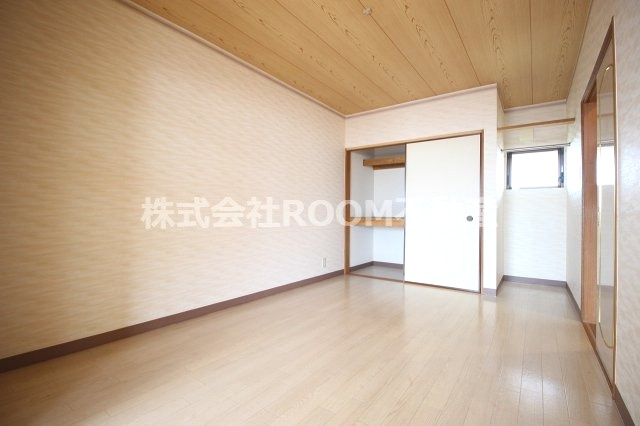 金田マンションゆきらの寝室|落ち着いた色調の寝室です