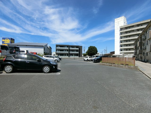 ヴィータフェリーチェの駐車場