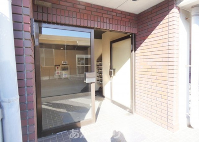 【エントランス】 | エメラルドガーデン小山