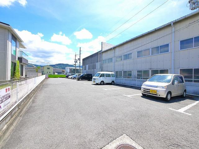 メイプルハイツの駐車場|駐車場があります