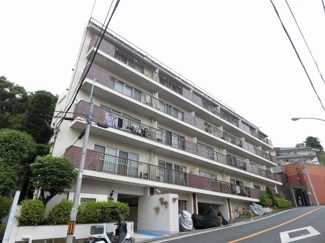 【外観】 | 総戸数３９戸、昭和６４年１０月築、管理人は日勤勤務につき管理体制良好です♪