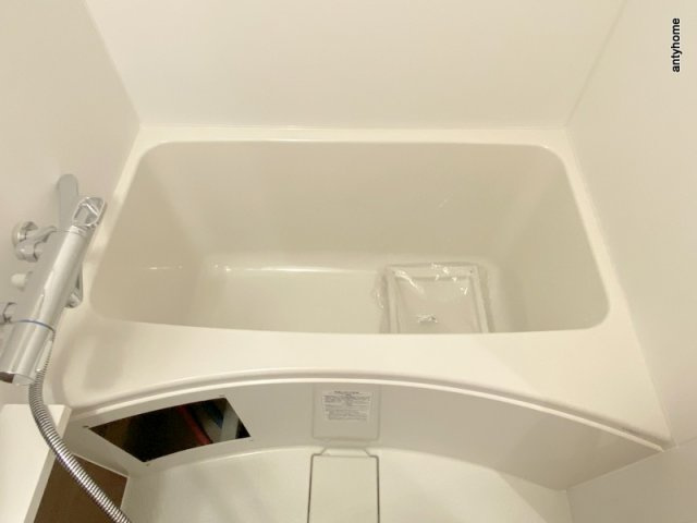 エスリードレジデンス新大阪プライム　仲介手数料無料の浴室