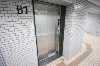 【その他共用部分】 | 日常生活にはかかせないエレベーター付き。