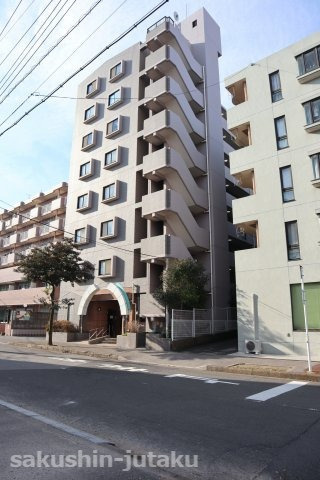 エクセレント幕張本郷１番館の外観|エクセレント幕張本郷１番館　近隣商業地域〈スーパーや薬局など周辺生活利便施設充実）　駅徒歩４分