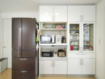 【キッチン】 | ☆駿河区下川原南　中古戸建て | 大きな冷蔵庫をおいても広々としたキッチンスペース！カップボードも付いていてとっても便利です♪
