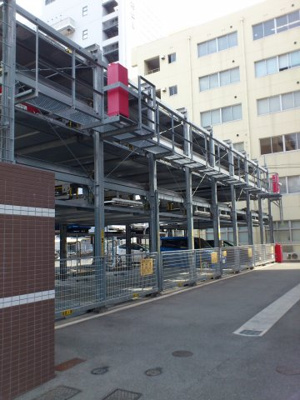 【駐車場】 | エルグランコウショウ | 駐車場があるので、車を買う予定の方も安心です