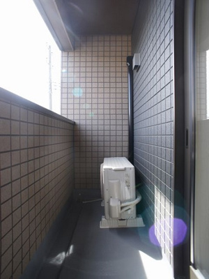 【バルコニー】 | ラウレア | お洗濯物がたくさん干せます♪