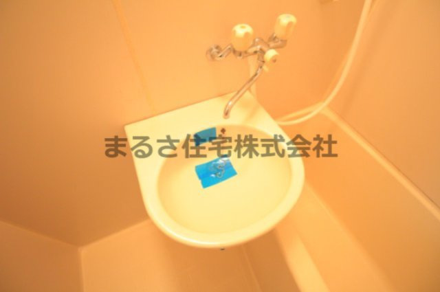 フレクション堀川の洗面所
