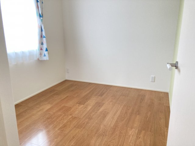 前橋市小相木町　平屋中古住宅の洋室|スタンダードな洋室です