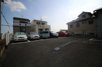 【駐車場】