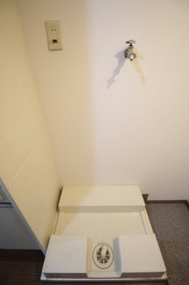 【設備】 | 萩コーポ | 洗濯機置き場室内にちゃんとあります♪