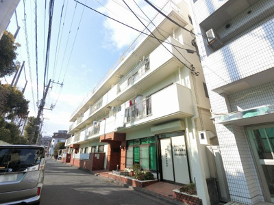 【外観】 | カスティリヨ東白楽 | 昭和５７年１月築、管理費用が抑えられる自主管理♪