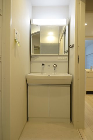 イルミナル グランデの洗面所