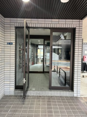 【エントランス】 | 真和ビル