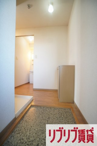 レジデンスホワイエの玄関