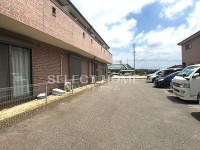 【駐車場】 | メゾネット椿 南棟 | カースペースがあります