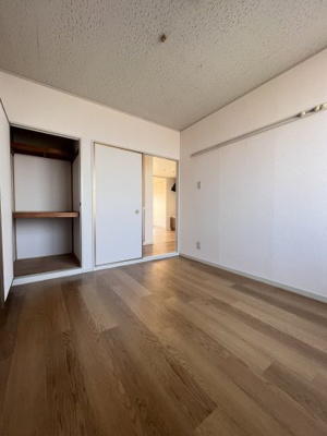 【洋室】 | 大久良ハイツ | 5.3帖洋室