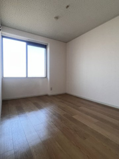 【寝室】 | 大久良ハイツ | 5.3帖洋室