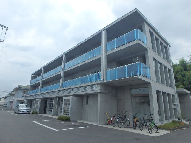 ビバリーグランディの外観