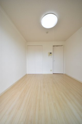 【居間・リビング】 | ドミール春日野道N