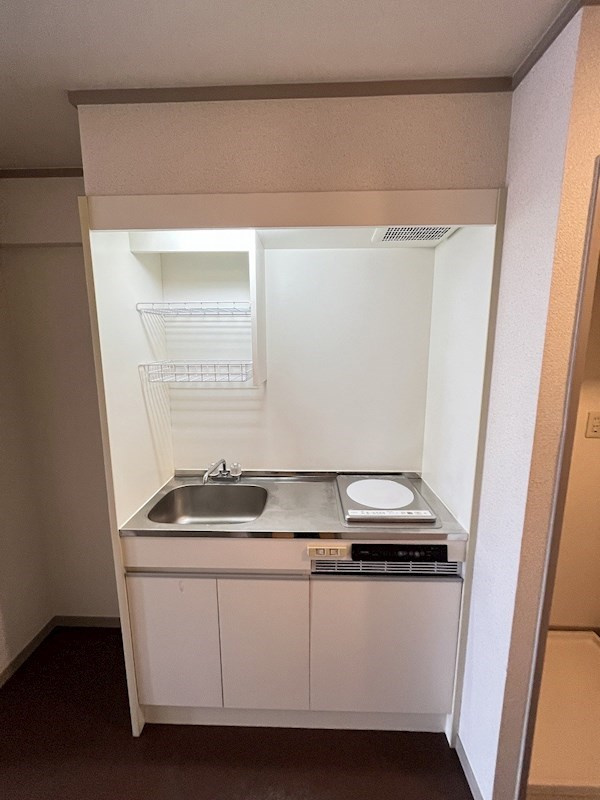 ファーストのキッチン|1口IHコンロ付き