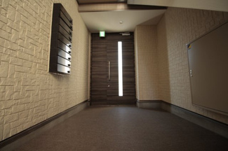 【エントランス】 | エントランスはこのような雰囲気です。