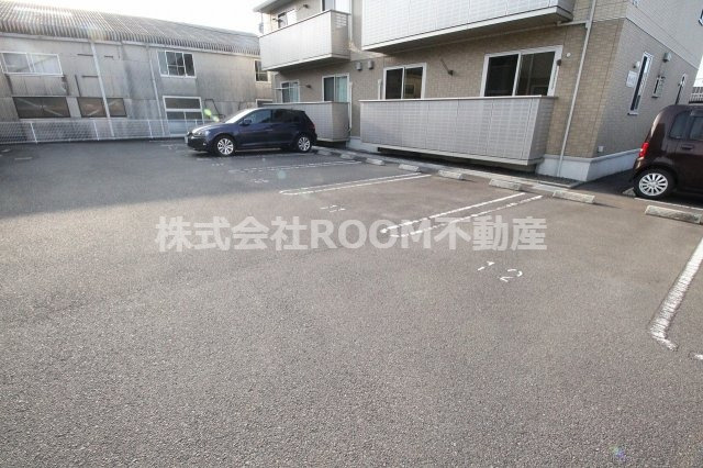 ボーン恵の駐車場