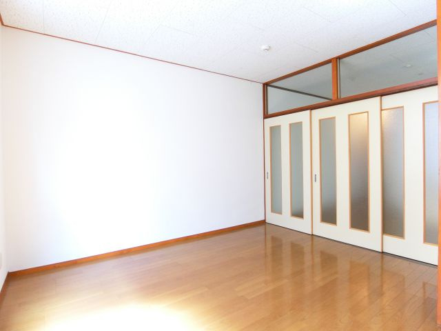 ハイツスタニの寝室