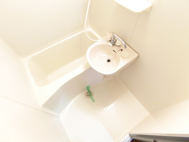 ハイツスタニの浴室