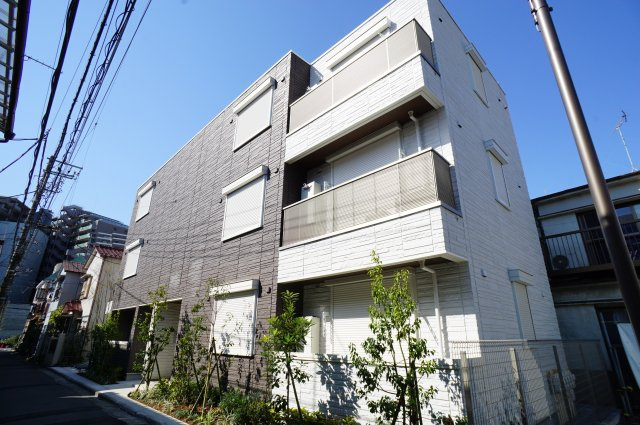 シャーメゾン大島の外観