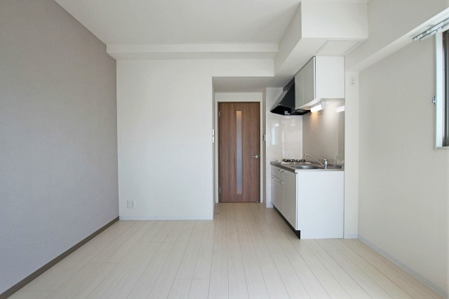 パインリッチの居間・リビング