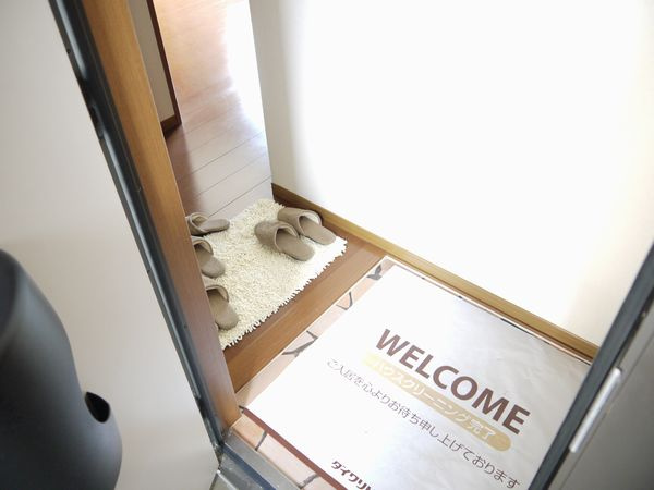 プレミール ボヌール Fの玄関