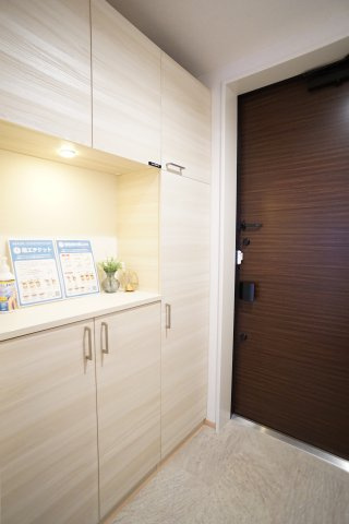 エクラ－ジュ　エストの玄関