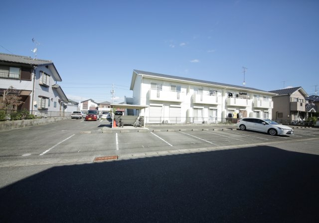 パークヒルズ梨子ノ木の駐車場