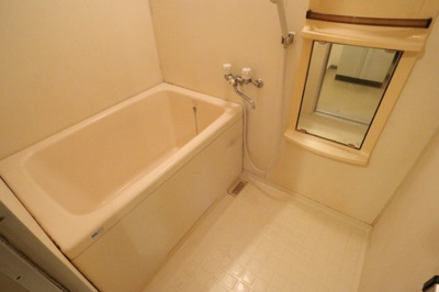 【浴室】 | パレエシャロット