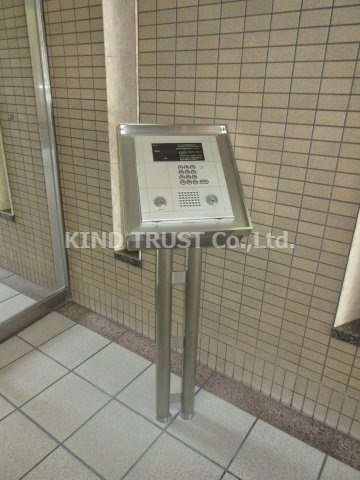 エスパシオ21のエントランス|建物の内部です