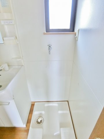 FROM-2の洗面所|他の部屋の写真になりますので異なる場合が御座いますがご了承下さい。