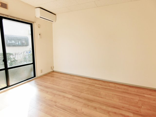 スカイハイツの洋室