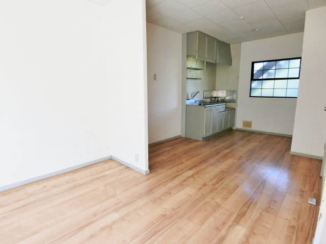 スカイハイツの居間・リビング