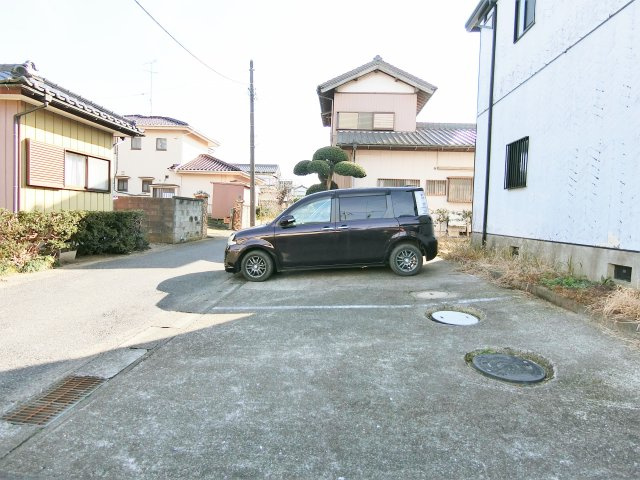 スカイハイツの駐車場