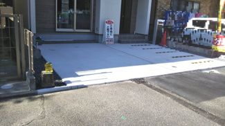 【前面道路含む現地写真】