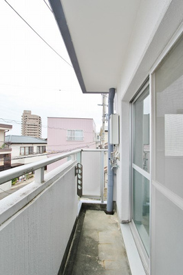 【バルコニー】 | T’ssTyle | 暖かな日差しのふりそそぐバルコニー