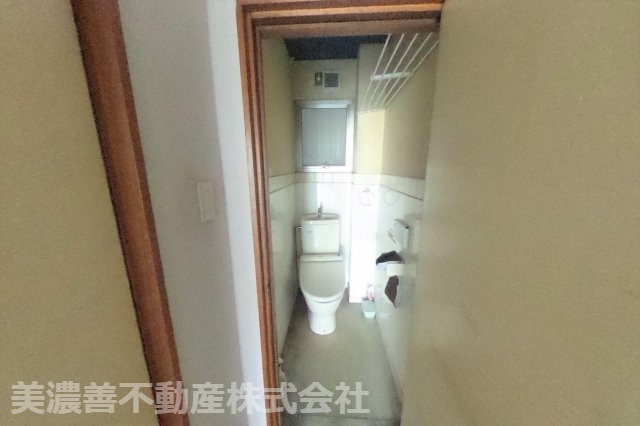 ５８０７８　岐阜市神田町事業用のトイレ