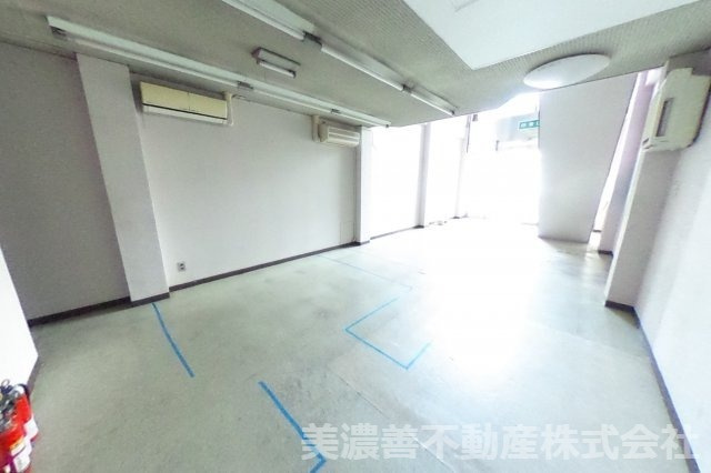 ５８０７８　岐阜市神田町事業用の内装