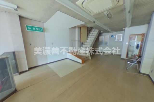 ５８０７８　岐阜市神田町事業用の内装