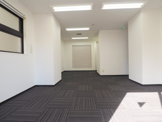 ＫＳＹビルの内装