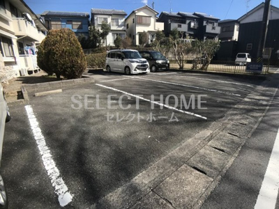 【駐車場】 | セジュール向山 | 駐車スペースもあります