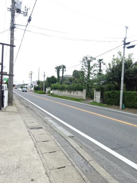 日秀倉庫付き事務所の周辺